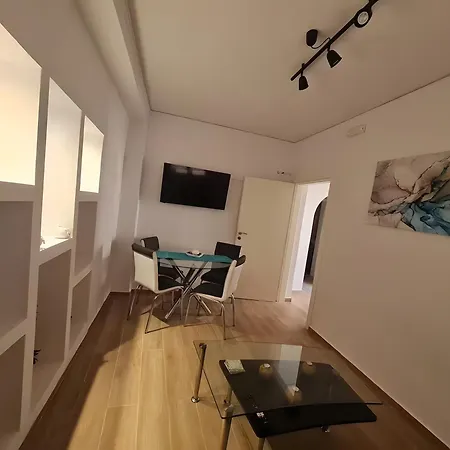 Maria's Heaven House - Old Town Apartment